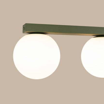 Plafonnier Globe Solis 3 globes vert olive, packshot de trois quarts