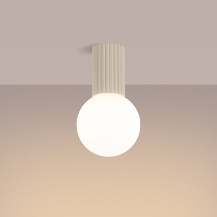 Plafonnier Halo beige IP44, cylindre nervuré en aluminium et globe en verre opalin, vue 3