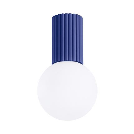 Plafonnier Halo outremer IP44, cylindre nervuré en aluminium et globe en verre opalin, vue 1