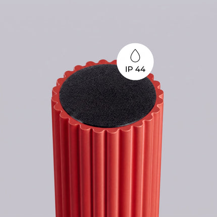 Plafonnier Halo rouge vif IP44, détail de la fixation