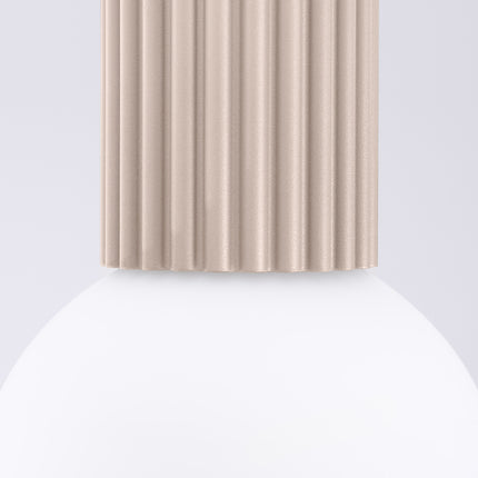 Plafonnier Halo taupe IP44, cylindre nervuré en aluminium et globe en verre opalin, vue 5