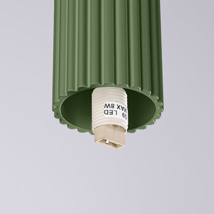 Plafonnier Halo vert olive IP44, cylindre nervuré en aluminium et globe en verre opalin, vue 6