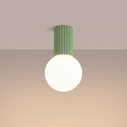 Plafonnier Halo vert sauge IP44, lumière allumée, diffusion du verre opalin