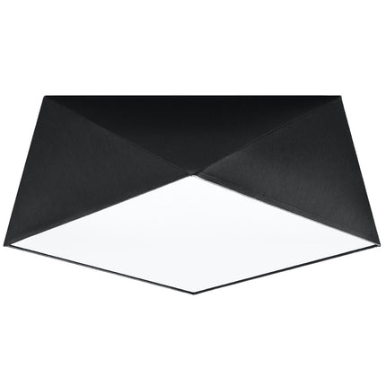 Plafonnier géométrique Hexa noir à facettes sur fond clair, forme prismatique et diffuseur carré
