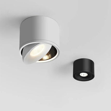 Plafonnier LED orientable à faisceau réglable dirigé sur un mur