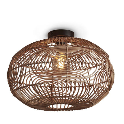 Plafonnier Madeira en rotin naturel tressé à la main, forme ronde et lumière chaleureuse, sur fond blanc