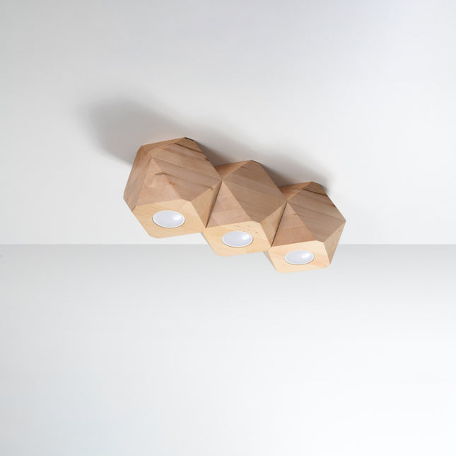 Plafonnier Multi-Facettes 3 spots bois naturel fixé au plafond, design géométrique en enfilade