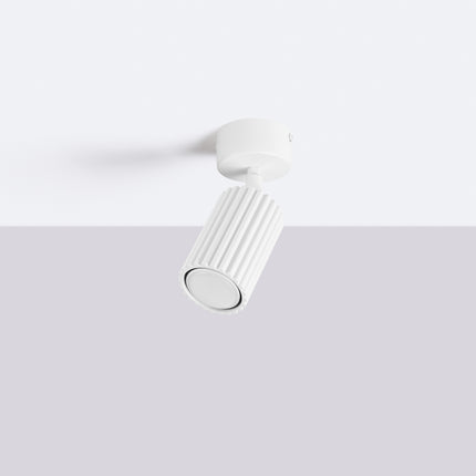 Plafonnier Oslo 1 Spot Orientable en Aluminium Cannelé Blanche, vue en situation