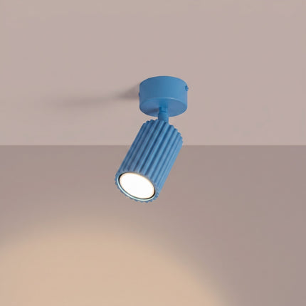 Plafonnier Oslo 1 spot orientable bleu ciel, lumière allumée