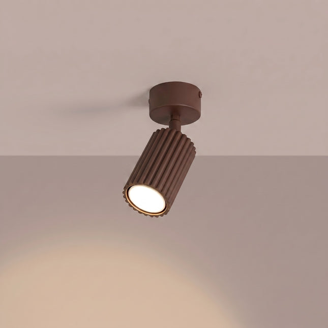 Plafonnier Oslo 1 spot orientable brun chocolat, lumière allumée