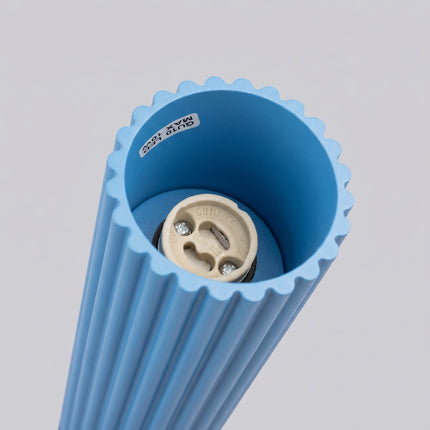 Plafonnier Oslo 10 bleu azur, packshot de trois quarts