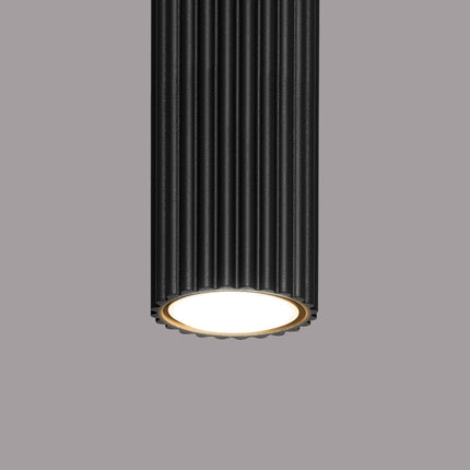 Plafonnier Oslo 10 noir en aluminium strié mat, luminaire compact au style graphique pour plafond