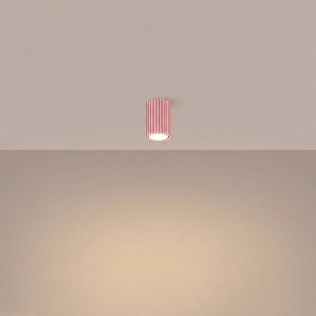 Oslo ceiling light 10 powder pink in ribbed aluminum, light on