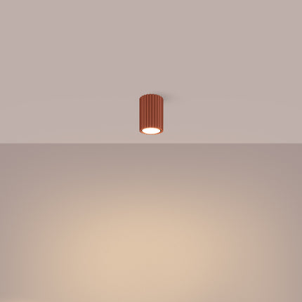 Plafonnier Oslo 10 rouge ocre en aluminium strié, luminaire compact pour plafond au style méditerranéen