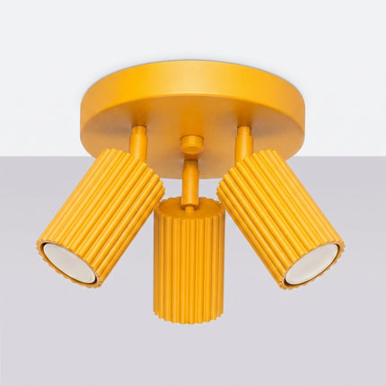 Plafonnier Oslo 3 Spots Orientables Aluminium Jaune Ambré, vue en situation