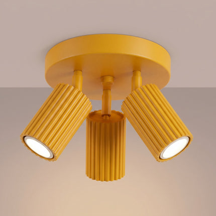 Plafonnier Oslo 3 Spots Orientables Aluminium Jaune Ambré, lumière allumée