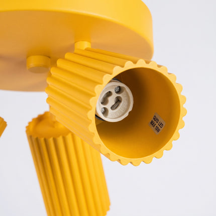 Plafonnier Oslo 3 Spots Orientables Aluminium Jaune Ambré, vue de détail