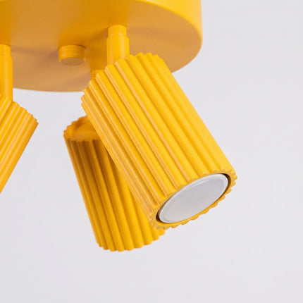 Plafonnier Oslo 3 Spots Orientables Aluminium Jaune Ambré, packshot de trois quarts