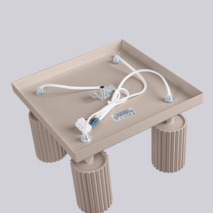 Plafonnier Oslo 4 Spots Orientables Carré en Aluminium Taupe, détail de la finition