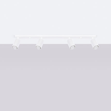 Plafonnier Oslo 4L blanc fixé au plafond, éclairage GU10 orientable pour une pièce lumineuse et minimaliste.