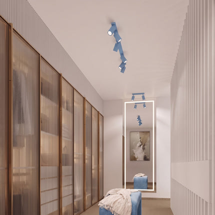 Plafonnier Oslo barre 2 spots orientables 30 cm bleu ciel au-dessus d'un plan de travail