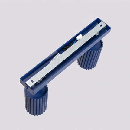 Plafonnier Oslo barre 2 spots orientables 30 cm bleu outremer, vue de détail