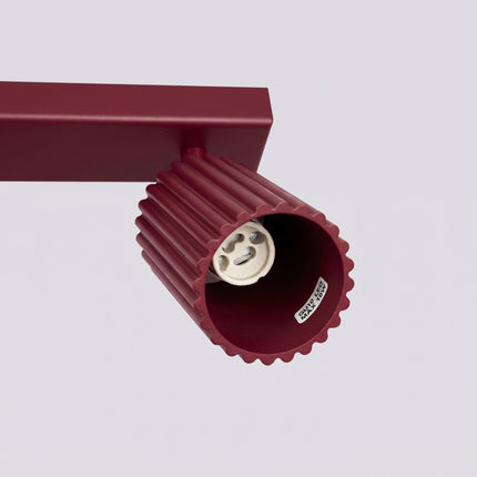 Plafonnier Oslo barre 2 spots orientables 30 cm bordeaux, packshot de trois quarts