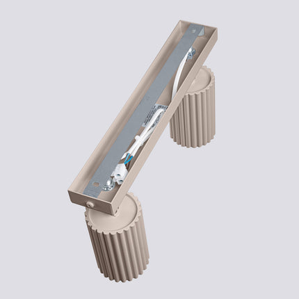 Plafonnier Oslo barre 2 spots orientables 30 cm taupe, détail de la fixation