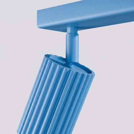 Plafonnier Oslo barre 3 spots orientables 45 cm bleu ciel, détail de la fixation