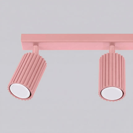 Plafonnier Oslo barre 3 spots orientables 45 cm rose poudré, détail des cannelures