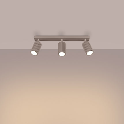 Plafonnier Oslo Barre 3 Spots Orientables 45 cm en Aluminium Taupe, lumière allumée