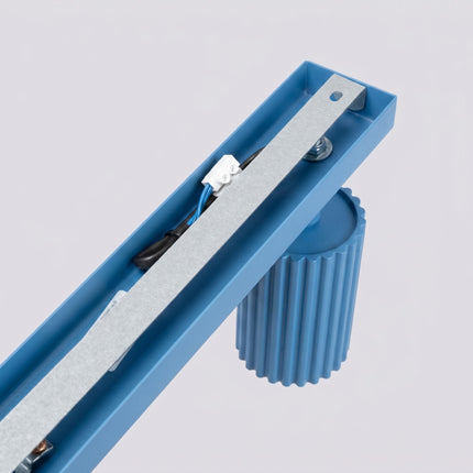 Plafonnier Oslo barre 4 spots orientables 81 cm bleu azur, vue de détail