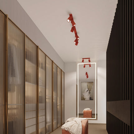 Plafonnier Oslo Barre 4 Spots Orientables 81 cm en Aluminium Rouge Vif, mise en situation 3