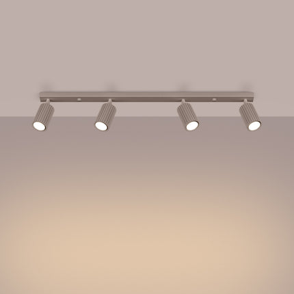 Plafonnier Oslo Barre 4 Spots Orientables 81 cm en Aluminium Taupe, lumière allumée
