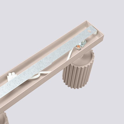 Plafonnier Oslo Barre 6 Spots Orientables 117 cm en Aluminium Taupe, détail de la fixation