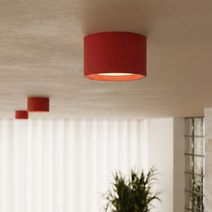 Plafonnier Pastille rouge vif, intérieur contemporain