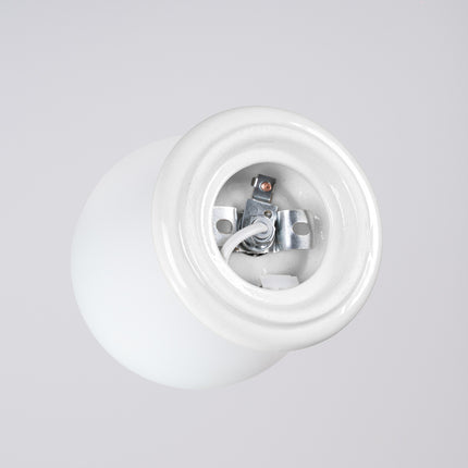 plafonnier perle céramique blanc ip44, détail de la fixation