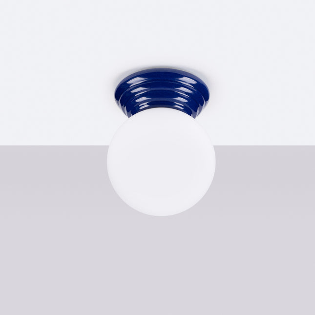 plafonnier perle céramique bleu outremer ip44, vue en situation