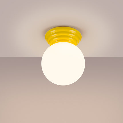 plafonnier perle céramique jaune ambré ip44, lumière allumée