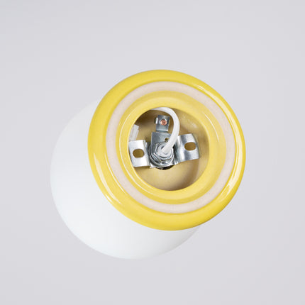 plafonnier perle céramique jaune ambré ip44, détail de la fixation