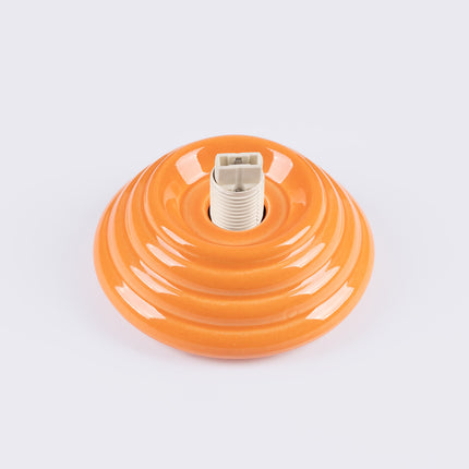 plafonnier perle céramique orange ip44, vue sur fond coloré