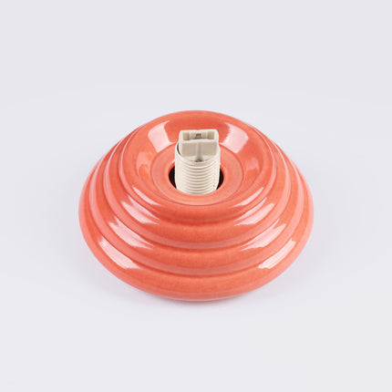 plafonnier perle céramique pêche ip44, vue sur fond coloré