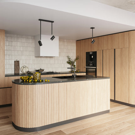 Plafonnier Précision Moderne 2 noir installé au-dessus d'une table à manger dans un intérieur épuré