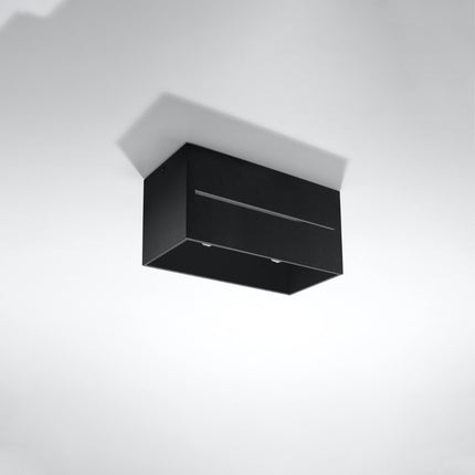 Plafonnier Rectangle Ouvert Noir en aluminium à deux spots dans un salon contemporain