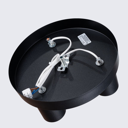 plafonnier rond 3 tubes noir, packshot de trois quarts