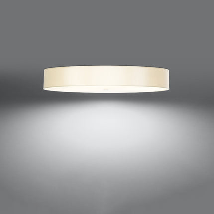 Plafonnier rond en tissu blanc de 100 cm, abat-jour tambour et diffuseur en verre, allumé sur fond gris