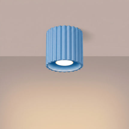 Plafonnier spot Aura bleu azur, lumière allumée