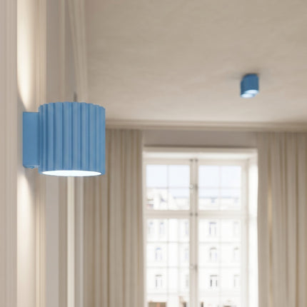 Plafonnier spot Aura bleu azur, intérieur contemporain