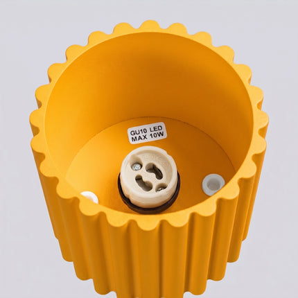 Plafonnier Spot Aura Aluminium Cannelé Jaune Ambré (GU10), packshot de trois quarts