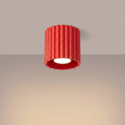 Plafonnier Spot Aura Aluminium Cannelé Rouge Vif (GU10), lumière allumée